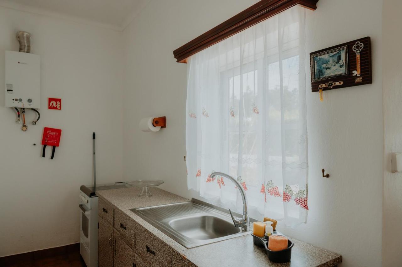Casa Sousa Ribeiro Praia da Vitoria Bagian luar foto