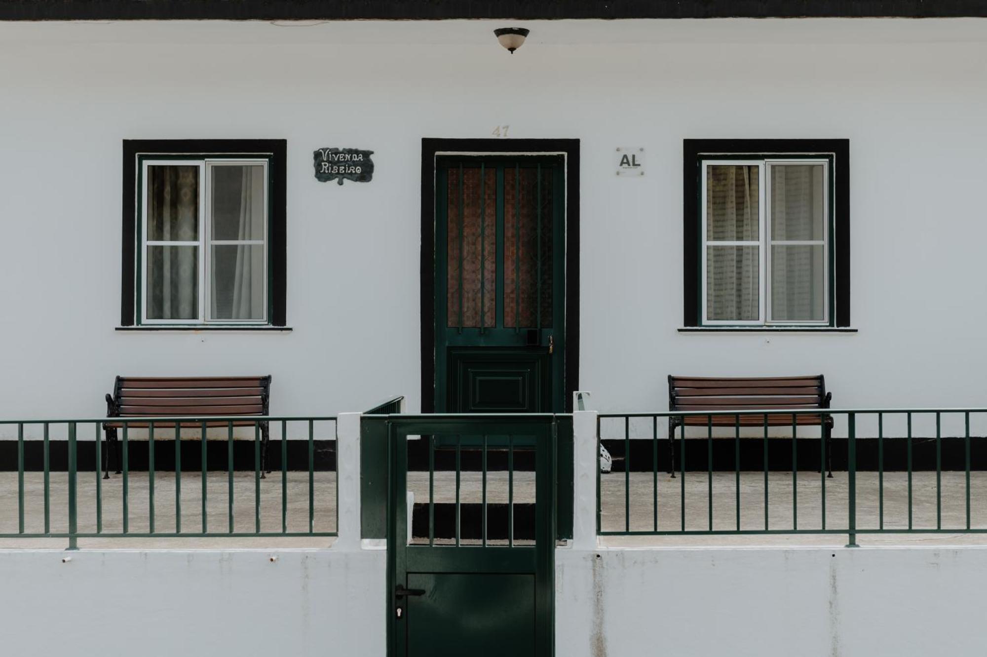 Casa Sousa Ribeiro Praia da Vitoria Bagian luar foto