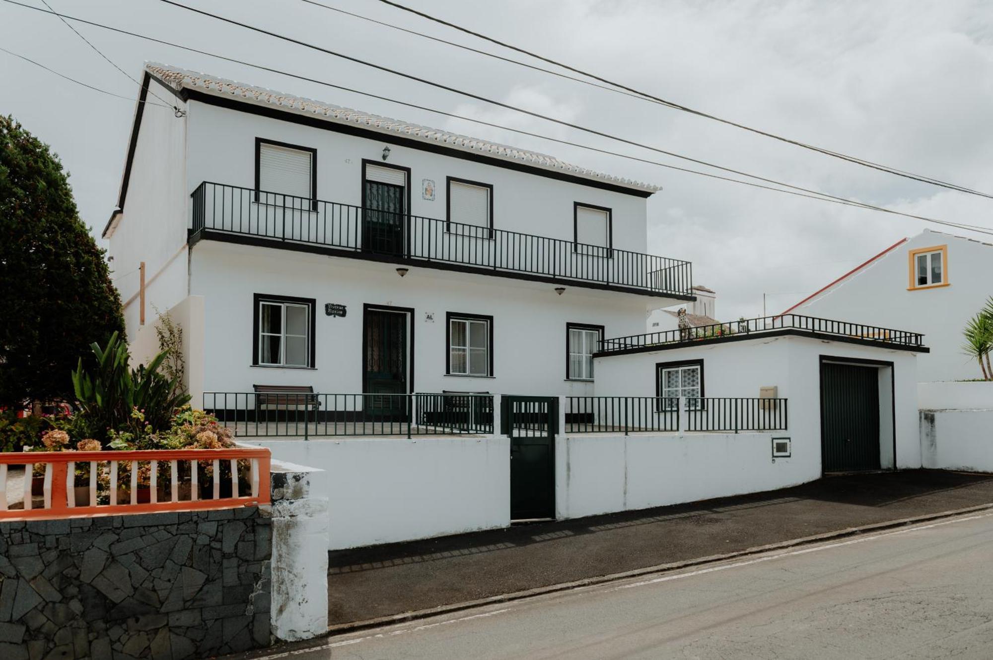 Casa Sousa Ribeiro Praia da Vitoria Bagian luar foto