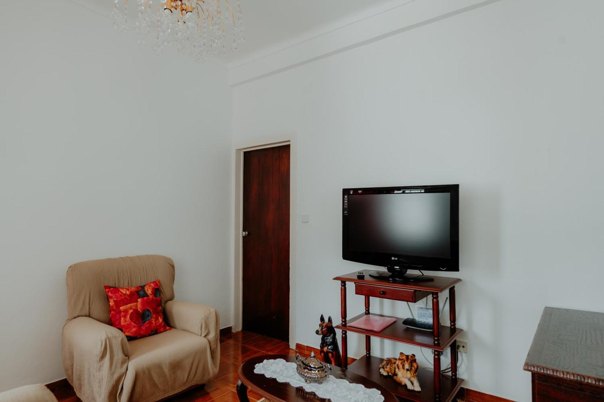 Casa Sousa Ribeiro Praia da Vitoria Bagian luar foto